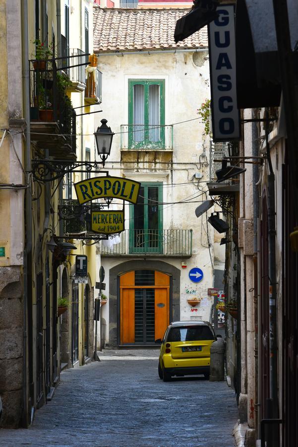 Bed and Breakfast La Dolce Vita Salerno Exterior foto