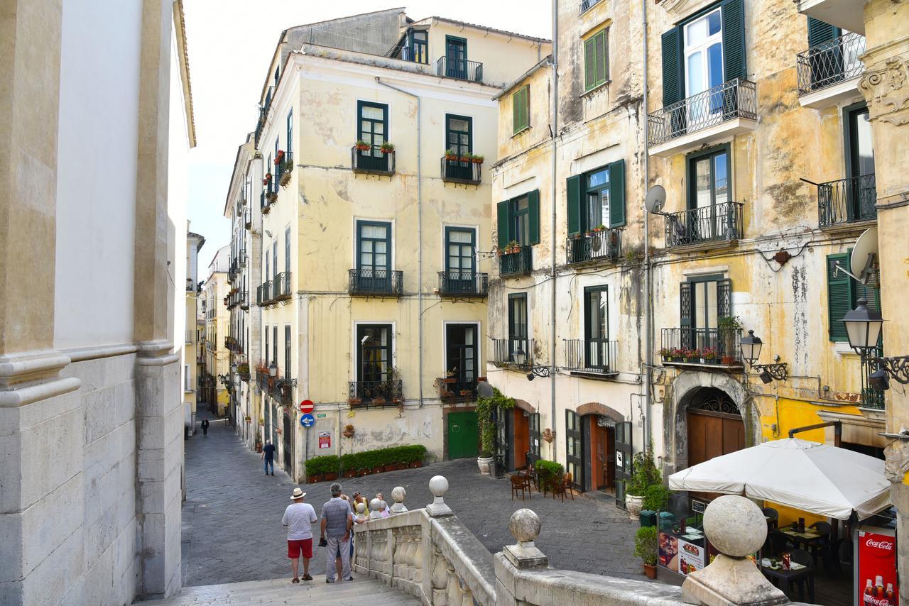Bed and Breakfast La Dolce Vita Salerno Exterior foto